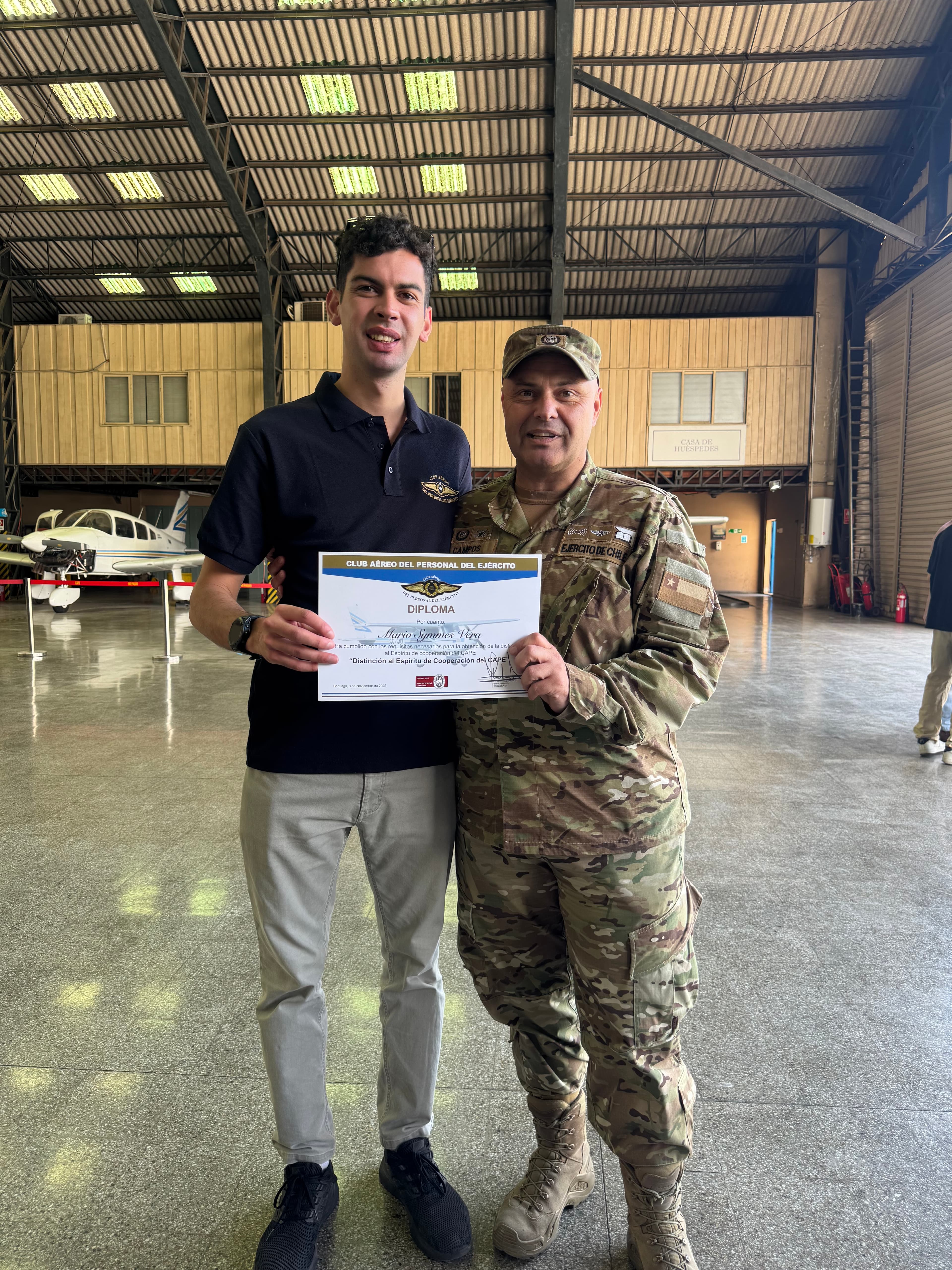 Symcarper reconocido por el Club Aéreo del Personal del Ejército